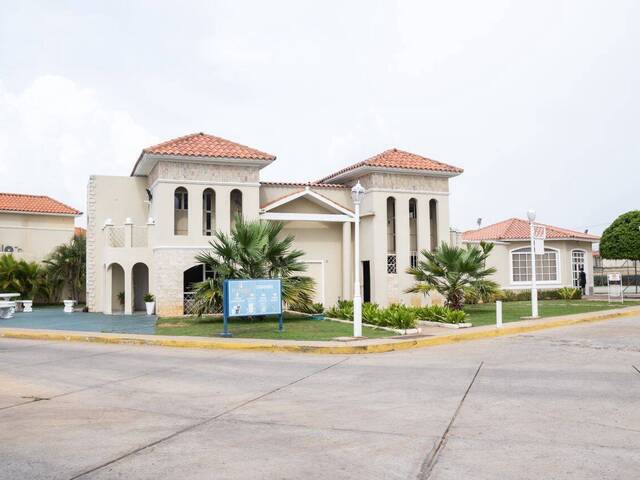 #901 - Casa para Venta en Maracaibo - V - 3